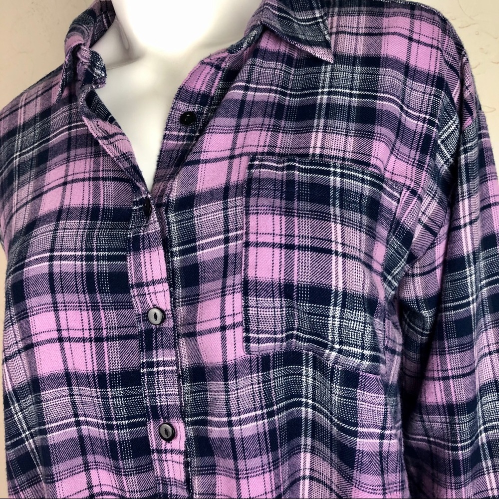 3/$25❗️ Wild Fabel Oversize Lavender Plaid Flannel